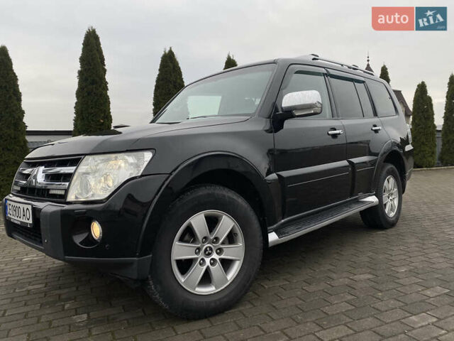 Черный Мицубиси Паджеро, объемом двигателя 3 л и пробегом 348 тыс. км за 8550 $, фото 3 на Automoto.ua