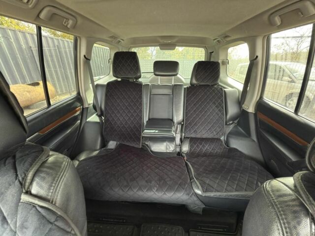 Чорний Міцубісі Паджеро, об'ємом двигуна 0 л та пробігом 300 тис. км за 12500 $, фото 7 на Automoto.ua