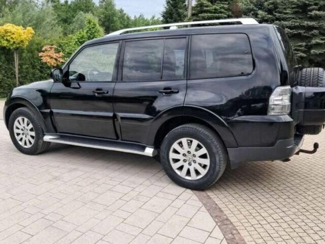 Чорний Міцубісі Паджеро, об'ємом двигуна 3.2 л та пробігом 223 тис. км за 2900 $, фото 4 на Automoto.ua