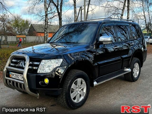 Чорний Міцубісі Паджеро, об'ємом двигуна 3 л та пробігом 186 тис. км за 10700 $, фото 2 на Automoto.ua