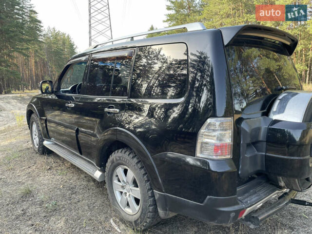 Чорний Міцубісі Паджеро, об'ємом двигуна 2.97 л та пробігом 263 тис. км за 10400 $, фото 7 на Automoto.ua