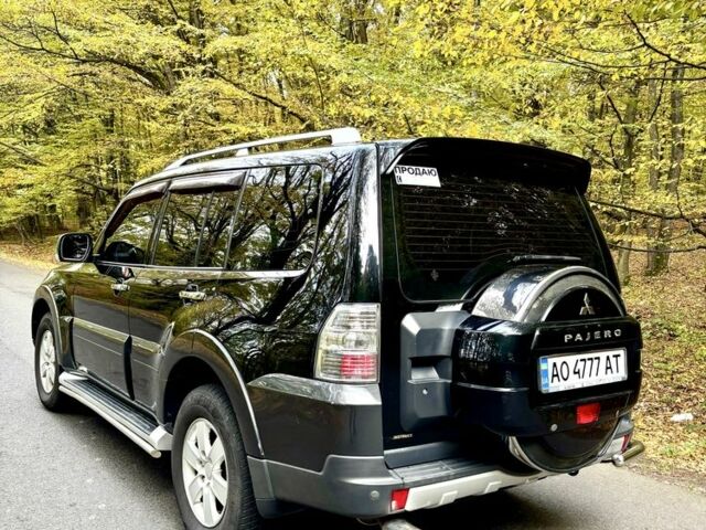 Чорний Міцубісі Паджеро, об'ємом двигуна 3 л та пробігом 185 тис. км за 10500 $, фото 6 на Automoto.ua