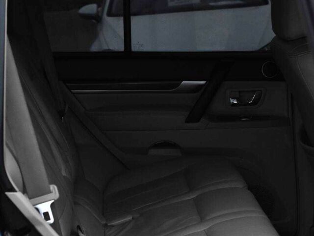 Чорний Міцубісі Паджеро, об'ємом двигуна 3 л та пробігом 215 тис. км за 9650 $, фото 18 на Automoto.ua