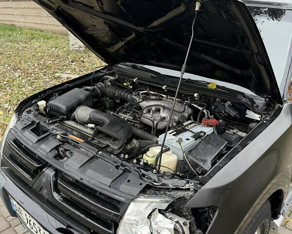 Черный Мицубиси Паджеро, объемом двигателя 2.97 л и пробегом 198 тыс. км за 5400 $, фото 12 на Automoto.ua