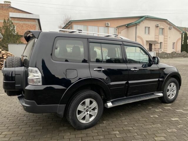 Черный Мицубиси Паджеро, объемом двигателя 3 л и пробегом 375 тыс. км за 8550 $, фото 9 на Automoto.ua