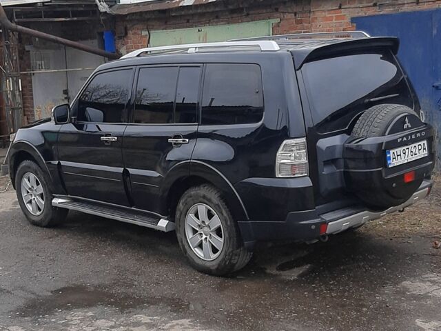 Чорний Міцубісі Паджеро, об'ємом двигуна 3 л та пробігом 145 тис. км за 11999 $, фото 10 на Automoto.ua
