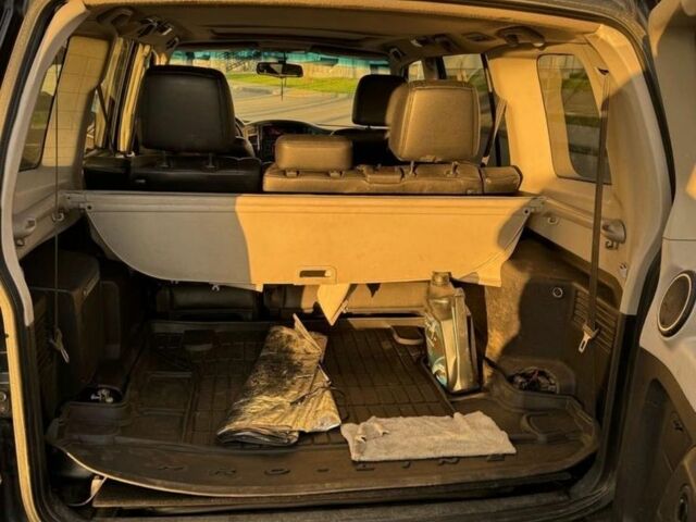 Черный Мицубиси Паджеро, объемом двигателя 3.2 л и пробегом 200 тыс. км за 9000 $, фото 11 на Automoto.ua