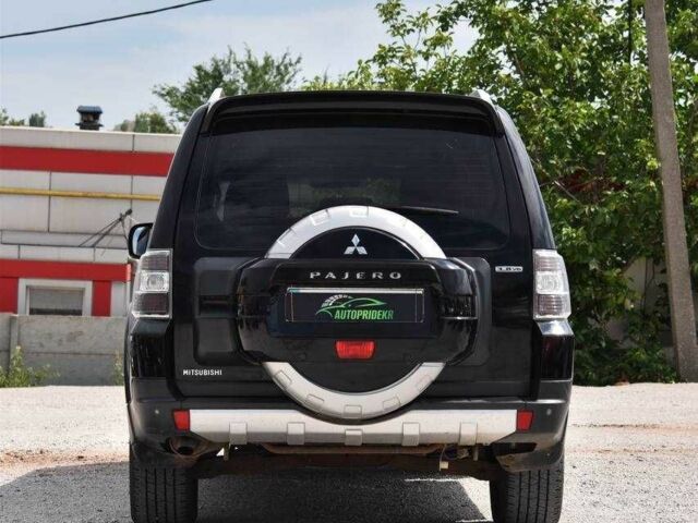 Черный Мицубиси Паджеро, объемом двигателя 3.8 л и пробегом 286 тыс. км за 11499 $, фото 2 на Automoto.ua
