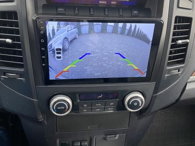 Черный Мицубиси Паджеро, объемом двигателя 3 л и пробегом 375 тыс. км за 8550 $, фото 17 на Automoto.ua