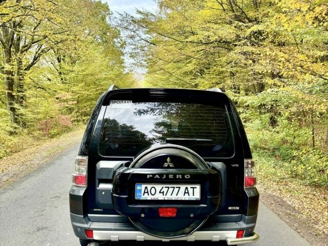 Чорний Міцубісі Паджеро, об'ємом двигуна 3 л та пробігом 185 тис. км за 10500 $, фото 5 на Automoto.ua