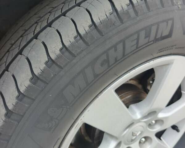 Чорний Міцубісі Паджеро, об'ємом двигуна 3.2 л та пробігом 257 тис. км за 13000 $, фото 28 на Automoto.ua