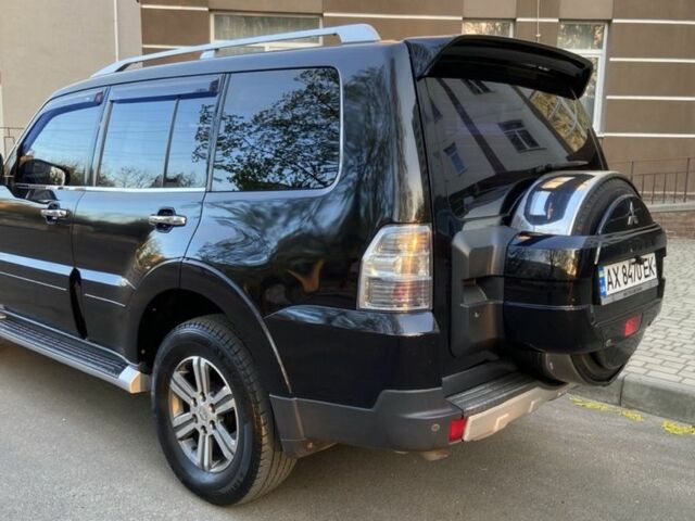 Черный Мицубиси Паджеро, объемом двигателя 3 л и пробегом 248 тыс. км за 11900 $, фото 10 на Automoto.ua