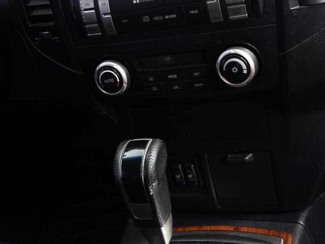 Черный Мицубиси Паджеро, объемом двигателя 3.8 л и пробегом 286 тыс. км за 11499 $, фото 11 на Automoto.ua