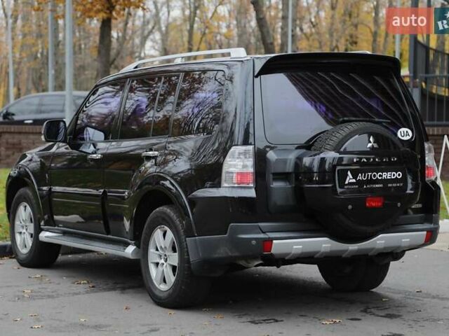 Чорний Міцубісі Паджеро, об'ємом двигуна 3 л та пробігом 197 тис. км за 12500 $, фото 5 на Automoto.ua