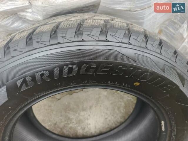 Чорний Міцубісі Паджеро, об'ємом двигуна 3.2 л та пробігом 257 тис. км за 13000 $, фото 30 на Automoto.ua