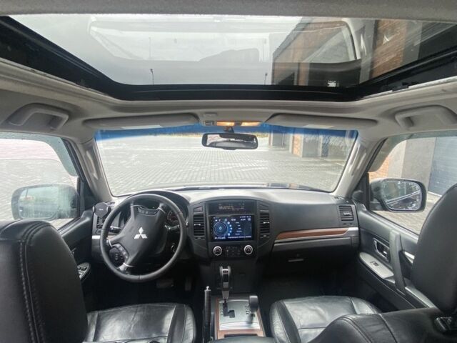 Черный Мицубиси Паджеро, объемом двигателя 3 л и пробегом 375 тыс. км за 8550 $, фото 19 на Automoto.ua