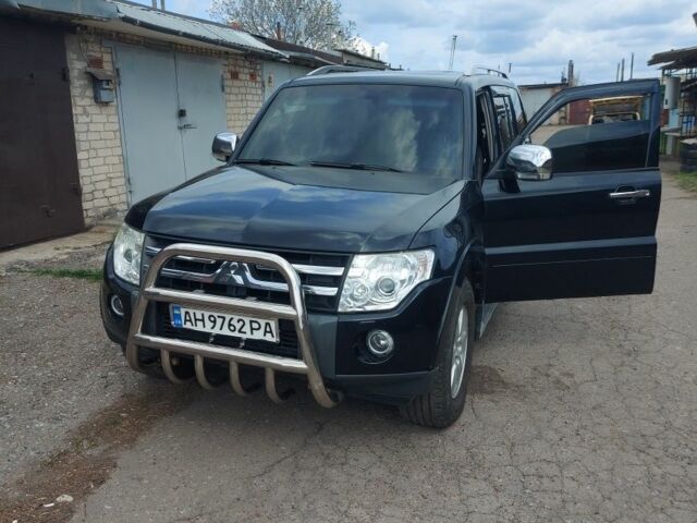 Чорний Міцубісі Паджеро, об'ємом двигуна 3 л та пробігом 145 тис. км за 11999 $, фото 8 на Automoto.ua