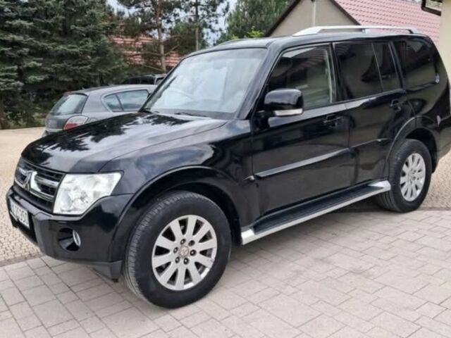 Черный Мицубиси Паджеро, объемом двигателя 0 л и пробегом 275 тыс. км за 3200 $, фото 8 на Automoto.ua