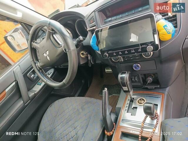Чорний Міцубісі Паджеро, об'ємом двигуна 2.97 л та пробігом 170 тис. км за 11700 $, фото 9 на Automoto.ua