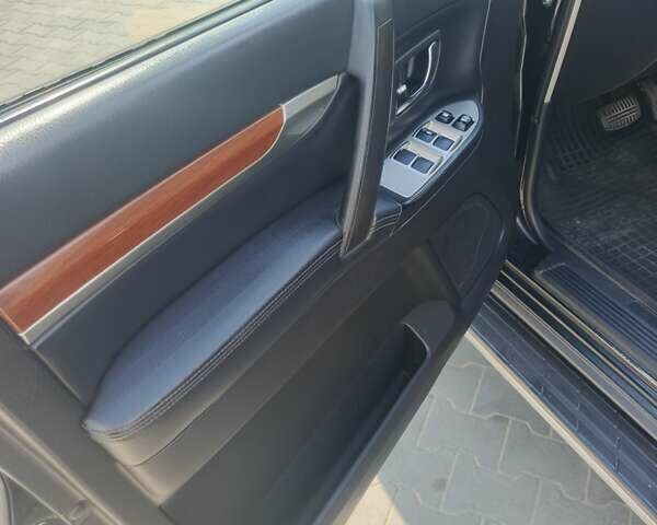 Чорний Міцубісі Паджеро, об'ємом двигуна 3.2 л та пробігом 257 тис. км за 13000 $, фото 15 на Automoto.ua