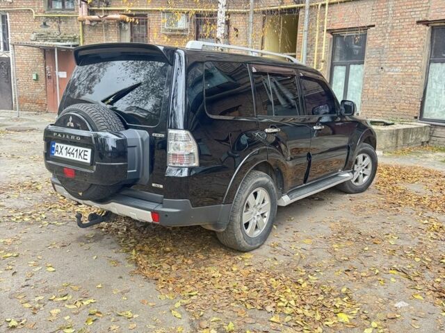 Чорний Міцубісі Паджеро, об'ємом двигуна 3.8 л та пробігом 150 тис. км за 11000 $, фото 1 на Automoto.ua