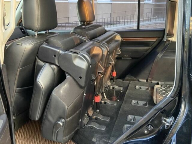 Черный Мицубиси Паджеро, объемом двигателя 3 л и пробегом 248 тыс. км за 11900 $, фото 14 на Automoto.ua