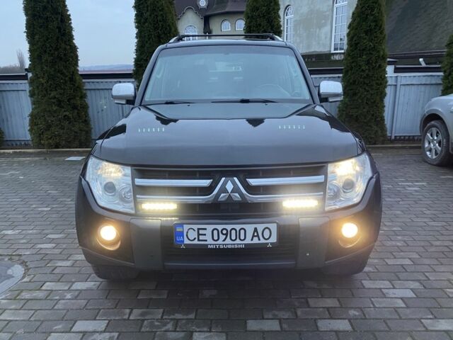 Черный Мицубиси Паджеро, объемом двигателя 3 л и пробегом 375 тыс. км за 8550 $, фото 4 на Automoto.ua