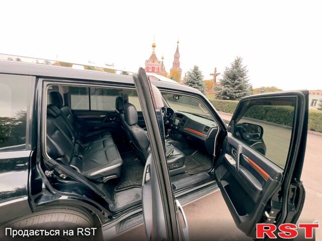 Черный Мицубиси Паджеро, объемом двигателя 3 л и пробегом 260 тыс. км за 13000 $, фото 7 на Automoto.ua