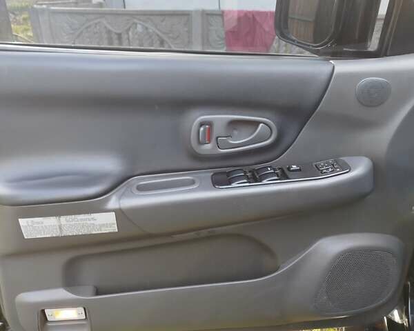 Мицубиси Паджеро 2008 в Овруче на Automoto.ua Черный Мицубиси Паджеро, объемом двигателя 2.97 л и пробегом 232 тыс. км за 8500 $, фото 15 на Automoto.ua