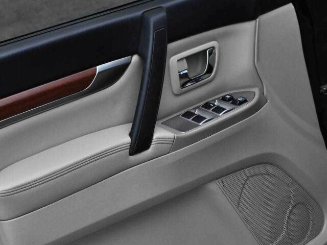 Чорний Міцубісі Паджеро, об'ємом двигуна 3 л та пробігом 215 тис. км за 9650 $, фото 9 на Automoto.ua