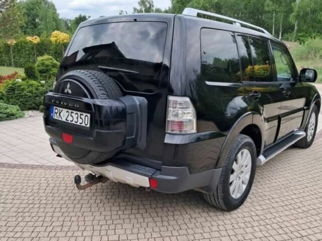 Чорний Міцубісі Паджеро, об'ємом двигуна 3.2 л та пробігом 223 тис. км за 2900 $, фото 5 на Automoto.ua