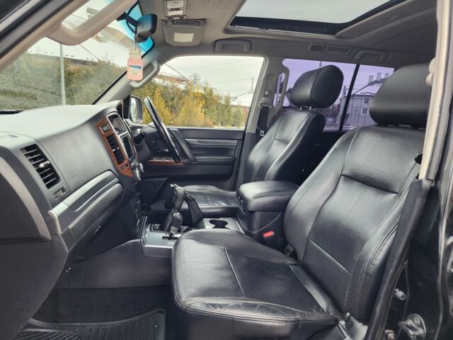 Черный Мицубиси Паджеро, объемом двигателя 3.2 л и пробегом 153 тыс. км за 7197 $, фото 17 на Automoto.ua