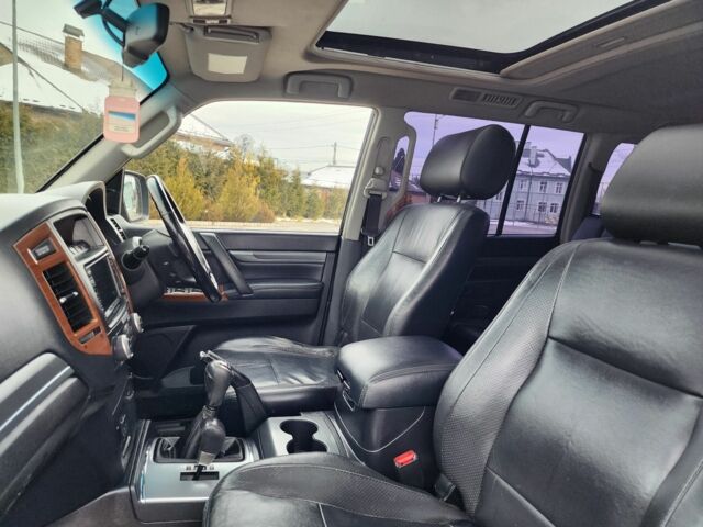 Черный Мицубиси Паджеро, объемом двигателя 3.2 л и пробегом 153 тыс. км за 7197 $, фото 18 на Automoto.ua