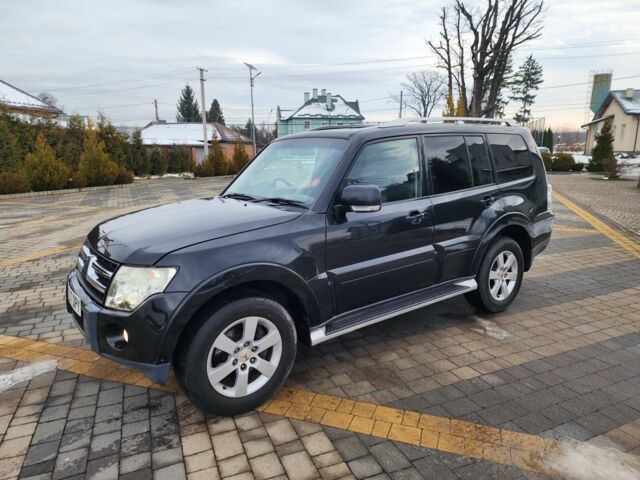 Черный Мицубиси Паджеро, объемом двигателя 3.2 л и пробегом 153 тыс. км за 7197 $, фото 6 на Automoto.ua