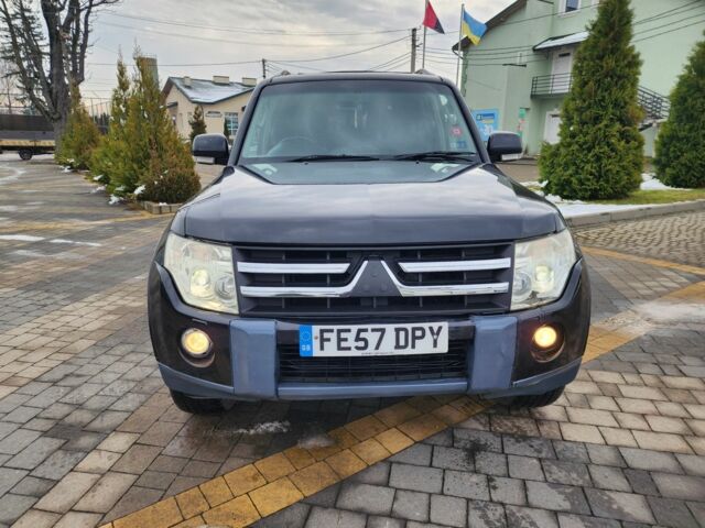 Черный Мицубиси Паджеро, объемом двигателя 3.2 л и пробегом 153 тыс. км за 7197 $, фото 4 на Automoto.ua