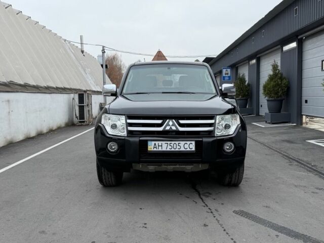 Черный Мицубиси Паджеро, объемом двигателя 3 л и пробегом 182 тыс. км за 11500 $, фото 1 на Automoto.ua