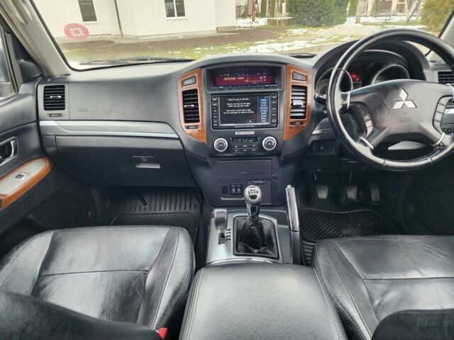 Черный Мицубиси Паджеро, объемом двигателя 3.2 л и пробегом 153 тыс. км за 7197 $, фото 23 на Automoto.ua