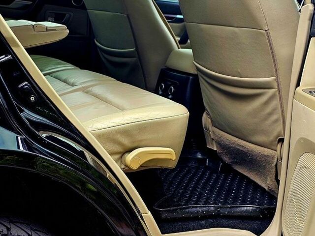 Черный Мицубиси Паджеро, объемом двигателя 3.8 л и пробегом 200 тыс. км за 11300 $, фото 10 на Automoto.ua