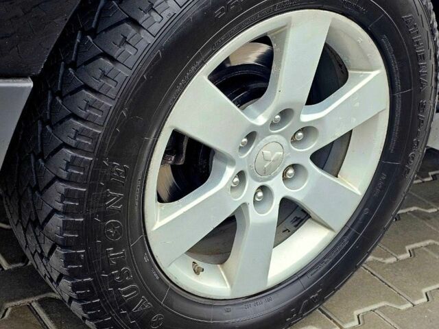 Черный Мицубиси Паджеро, объемом двигателя 3.8 л и пробегом 200 тыс. км за 270 $, фото 11 на Automoto.ua