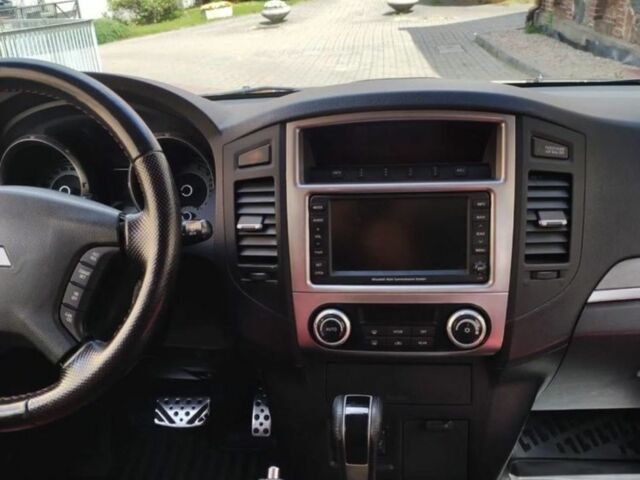 Черный Мицубиси Паджеро, объемом двигателя 0 л и пробегом 200 тыс. км за 3370 $, фото 6 на Automoto.ua