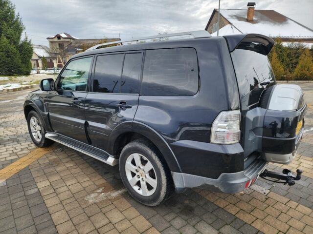 Черный Мицубиси Паджеро, объемом двигателя 3.2 л и пробегом 153 тыс. км за 7197 $, фото 7 на Automoto.ua