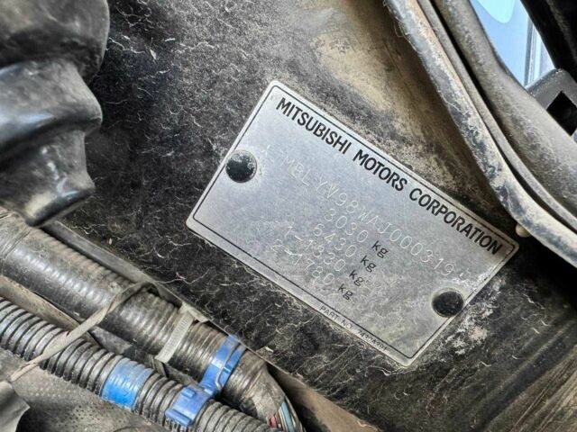 Черный Мицубиси Паджеро, объемом двигателя 3.2 л и пробегом 180 тыс. км за 17000 $, фото 16 на Automoto.ua