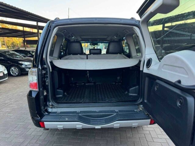 Черный Мицубиси Паджеро, объемом двигателя 3.2 л и пробегом 180 тыс. км за 17000 $, фото 8 на Automoto.ua