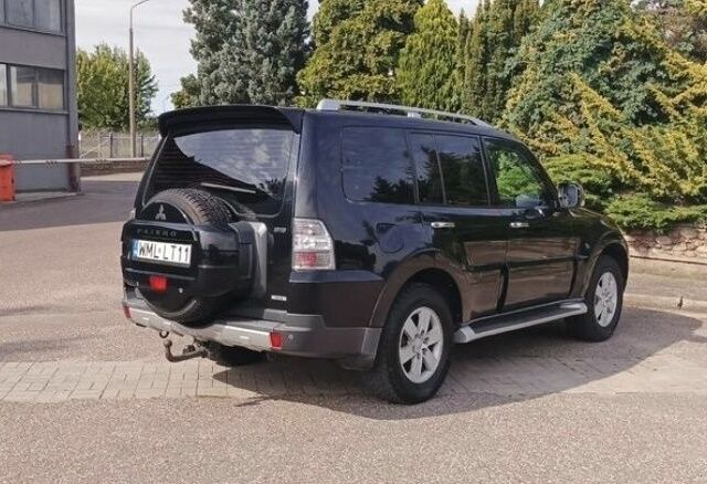 Чорний Міцубісі Паджеро, об'ємом двигуна 3.2 л та пробігом 265 тис. км за 5100 $, фото 2 на Automoto.ua