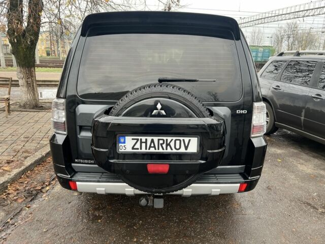 Черный Мицубиси Паджеро, объемом двигателя 3.2 л и пробегом 230 тыс. км за 17000 $, фото 3 на Automoto.ua