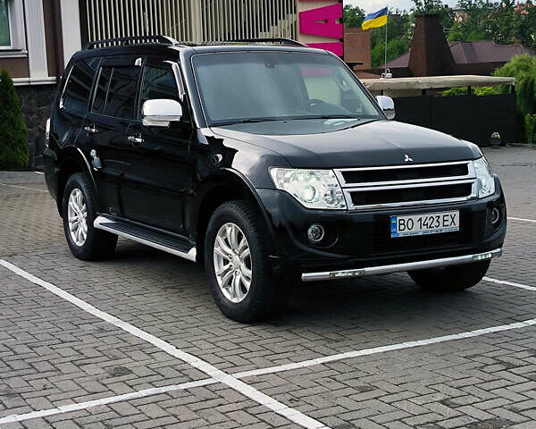 Чорний Міцубісі Паджеро, об'ємом двигуна 3.2 л та пробігом 211 тис. км за 19500 $, фото 18 на Automoto.ua