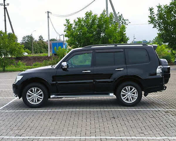Чорний Міцубісі Паджеро, об'ємом двигуна 3.2 л та пробігом 211 тис. км за 19500 $, фото 35 на Automoto.ua