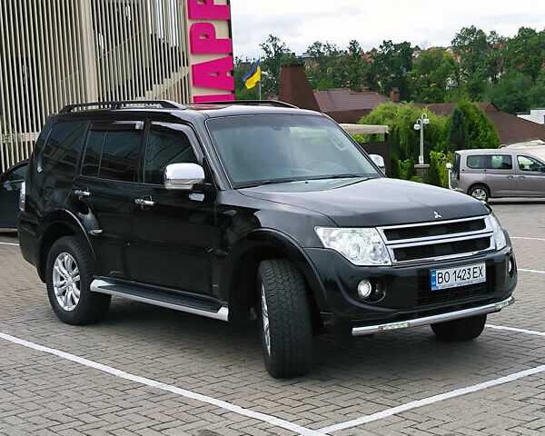 Чорний Міцубісі Паджеро, об'ємом двигуна 3.2 л та пробігом 211 тис. км за 19500 $, фото 43 на Automoto.ua