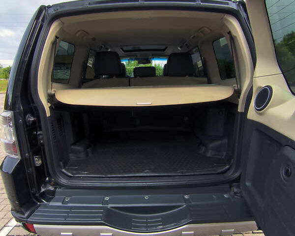 Чорний Міцубісі Паджеро, об'ємом двигуна 3.2 л та пробігом 211 тис. км за 19500 $, фото 21 на Automoto.ua