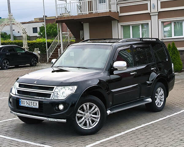 Чорний Міцубісі Паджеро, об'ємом двигуна 3.2 л та пробігом 211 тис. км за 19500 $, фото 1 на Automoto.ua